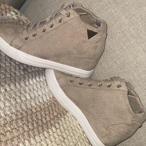 Guess Women’s platform sneakers